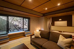 せせらぎ、初音の写真