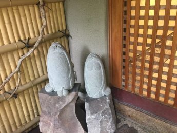 たぬきがお出迎え(^^♪