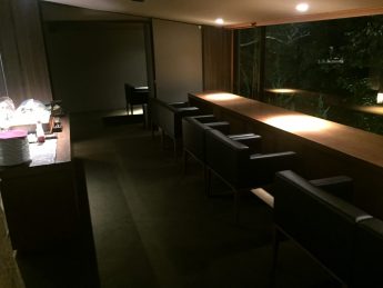 夜のラウンジ(^^♪