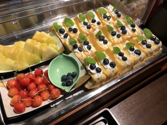 プレーンのシフォンケーキ(^^♪