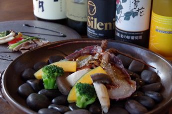 季節のメイン料理「海鮮宝楽蒸し」